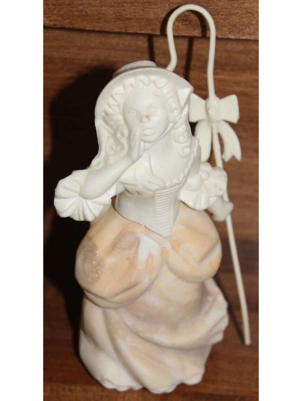 Vintage Avon Little Bo Peep Sweet Honesty Cologne Perfume Bottle Glass Figurine